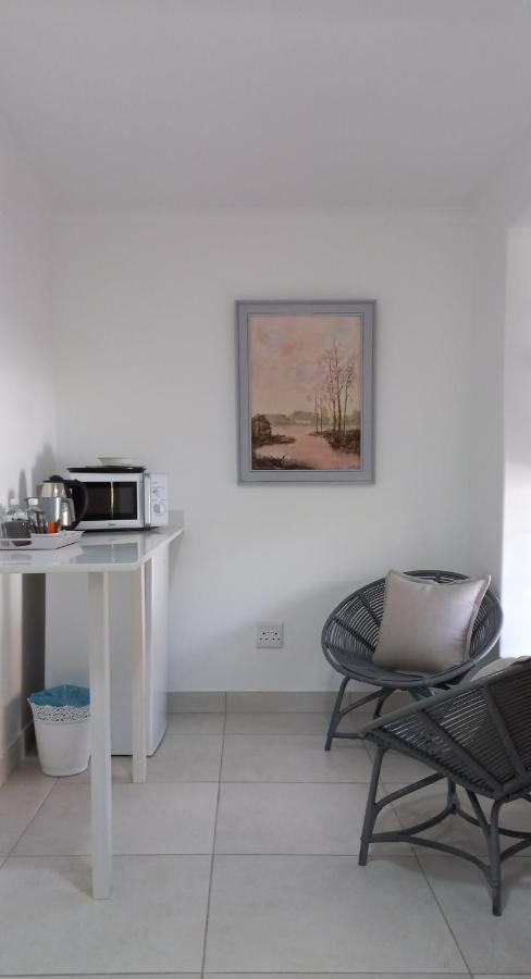 האוויק Country Lane Guesthouse מראה חיצוני תמונה