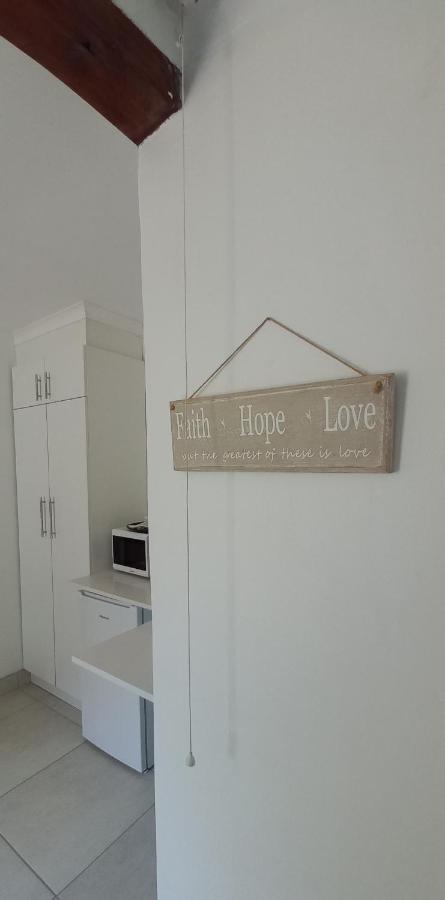 האוויק Country Lane Guesthouse מראה חיצוני תמונה