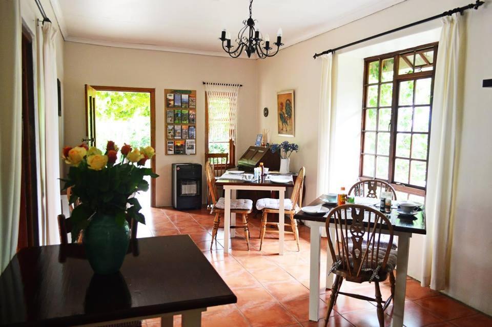 האוויק Country Lane Guesthouse מראה חיצוני תמונה